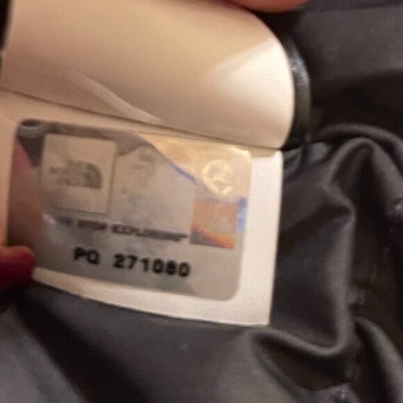 North Face Hyvent Goose Down Belted Jacket Medium (Womens) - Picture 13 of 13